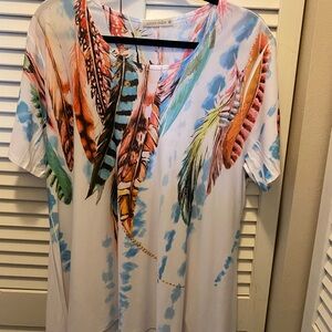 Feather Print V-Neck Tunic Top in White with Multicolor Feathers